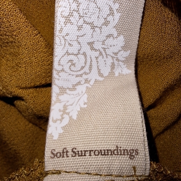 A Soft Surroundings velvet and sheer long sleeve tunic top in a size lar… - Picture 6 of 6